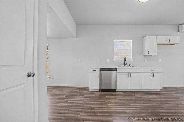 4916 Charles Page Boulevard, Tulsa, OK 74127