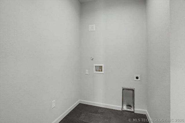 4916 Charles Page Boulevard, Tulsa, OK 74127