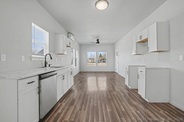 4916 Charles Page Boulevard, Tulsa, OK 74127