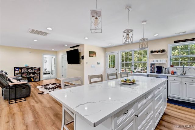 8118 Mimosa Hill Ln, Mechanicsville, VA 23116