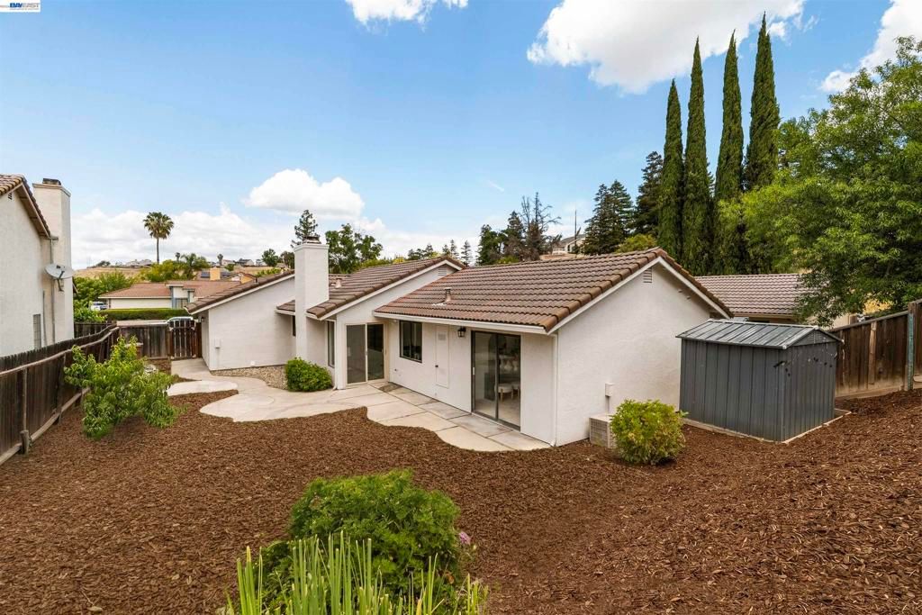 Image 28 of property listing at 2748 Carpinteria Dr, Antioch, CA 94531