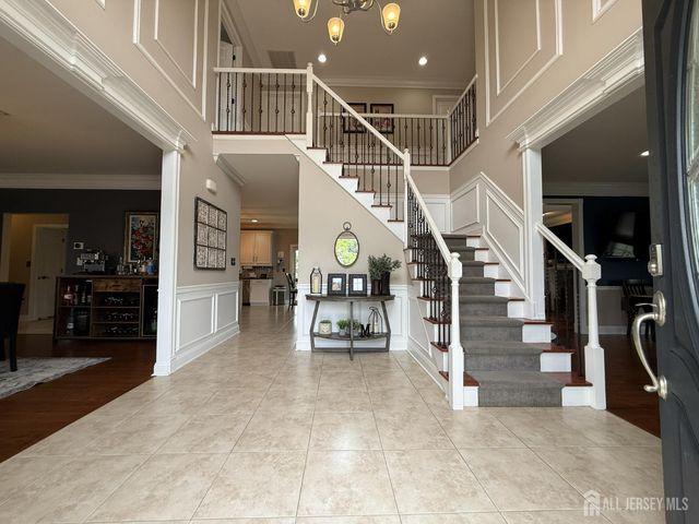 27 Mitchell Drive, Monroe, NJ 08831