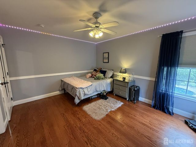 27 Mitchell Drive, Monroe, NJ 08831