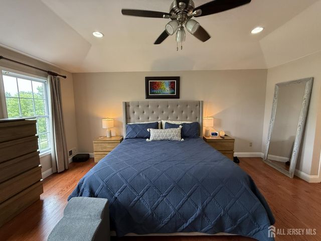 27 Mitchell Drive, Monroe, NJ 08831