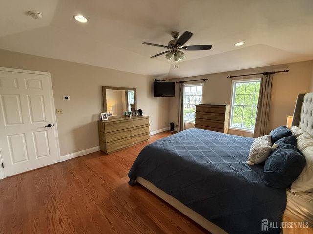 27 Mitchell Drive, Monroe, NJ 08831
