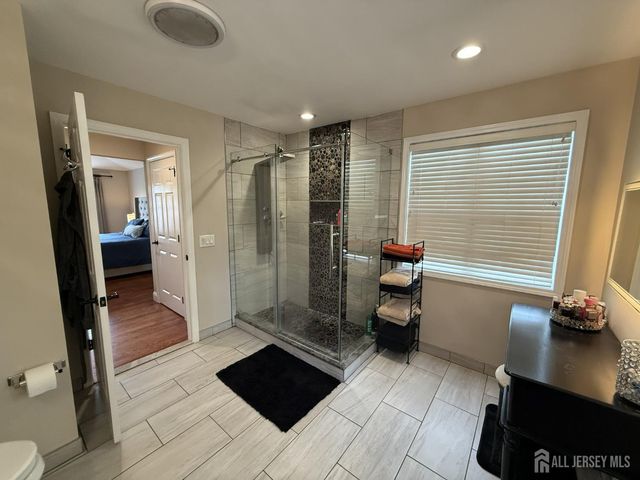 27 Mitchell Drive, Monroe, NJ 08831