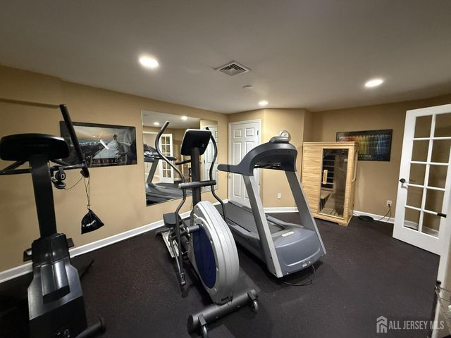 27 Mitchell Drive, Monroe, NJ 08831
