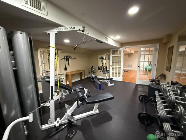 27 Mitchell Drive, Monroe, NJ 08831