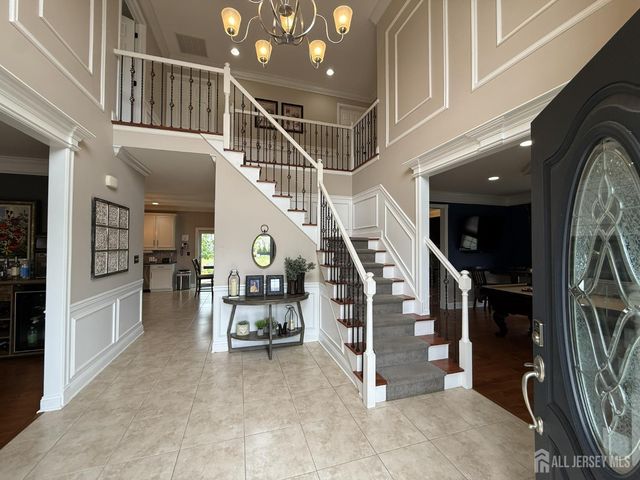 27 Mitchell Drive, Monroe, NJ 08831