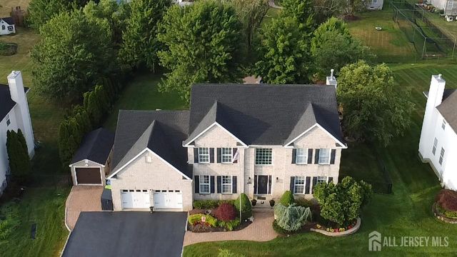 27 Mitchell Drive, Monroe, NJ 08831