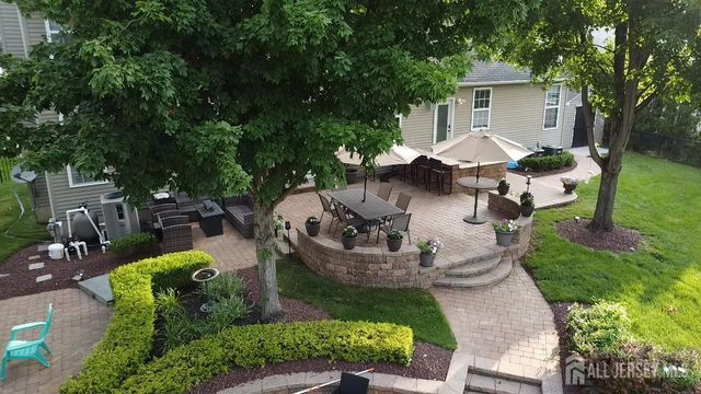 27 Mitchell Drive, Monroe, NJ 08831