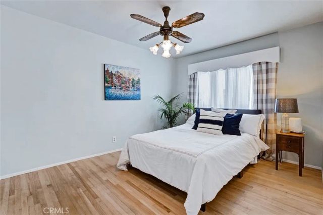 17415 Victory Boulevard, Lake Balboa, CA 91406