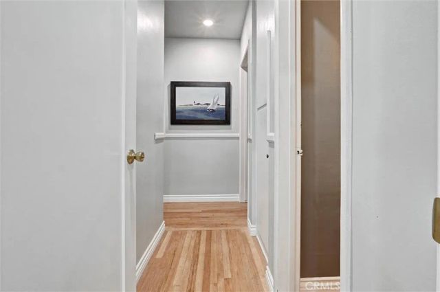 17415 Victory Boulevard, Lake Balboa, CA 91406