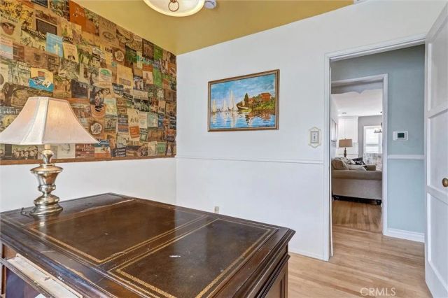 17415 Victory Boulevard, Lake Balboa, CA 91406