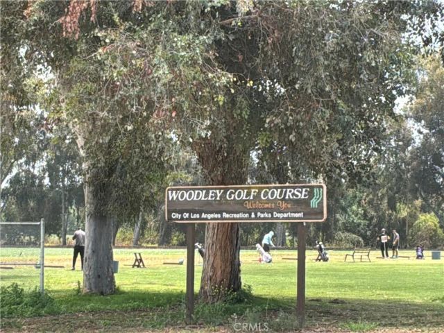 17415 Victory Boulevard, Lake Balboa, CA 91406