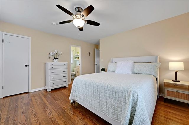 5814 W 84th Terrace, Overland Park, KS 66207