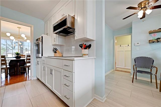 5814 W 84th Terrace, Overland Park, KS 66207