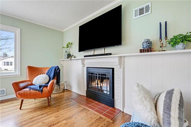 5814 W 84th Terrace, Overland Park, KS 66207