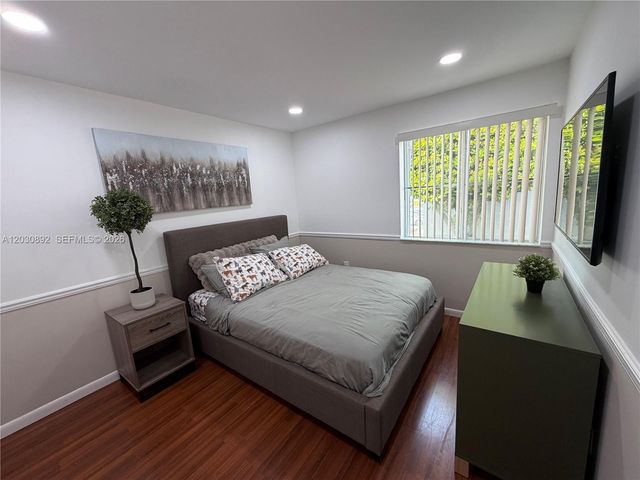 4712 NW 114th Ave 202, Doral, FL 33178