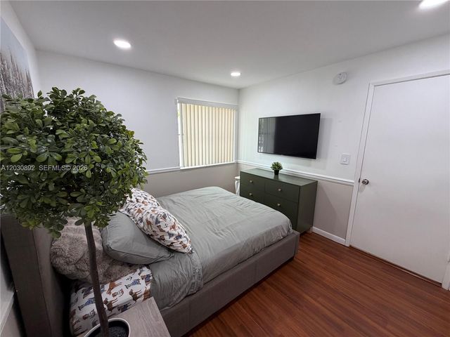 4712 NW 114th Ave 202, Doral, FL 33178