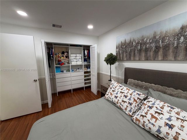 4712 NW 114th Ave 202, Doral, FL 33178