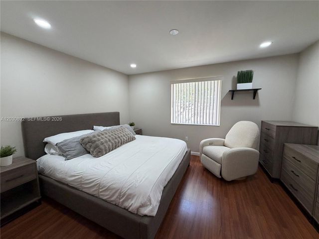 4712 NW 114th Ave 202, Doral, FL 33178