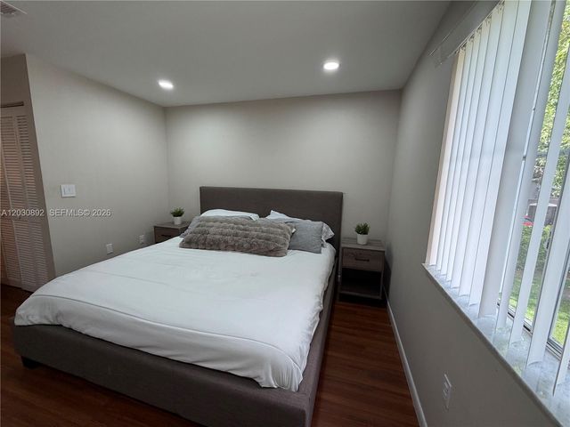 4712 NW 114th Ave 202, Doral, FL 33178
