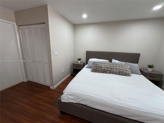 4712 NW 114th Ave 202, Doral, FL 33178