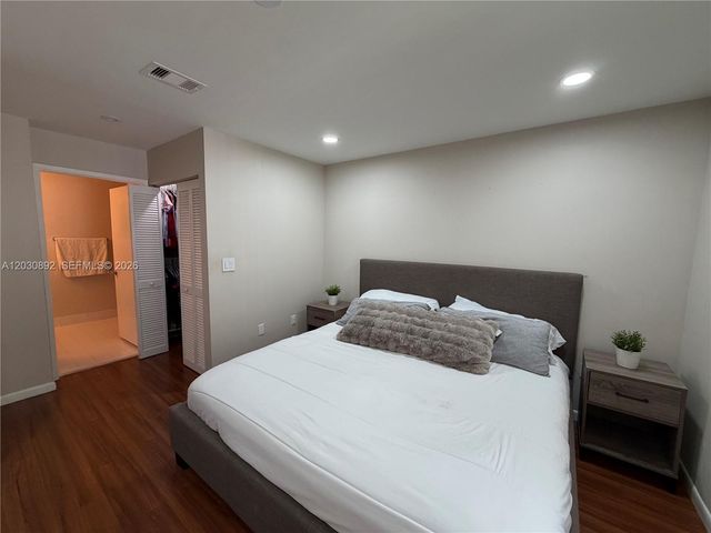 4712 NW 114th Ave 202, Doral, FL 33178