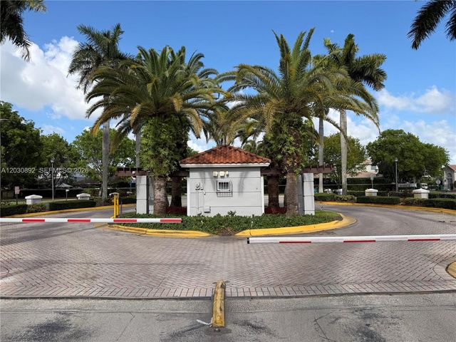 4712 NW 114th Ave 202, Doral, FL 33178