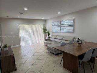 4712 NW 114th Ave 202, Doral, FL 33178