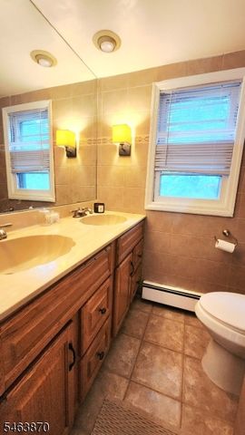 11 Brookhill Pl, Little Falls Twp., NJ 07424