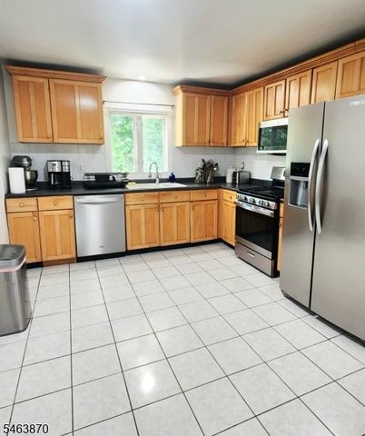 11 Brookhill Pl, Little Falls Twp., NJ 07424