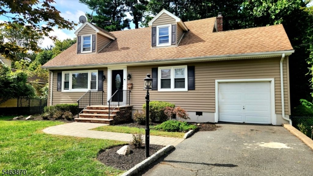 11 Brookhill Pl, Little Falls Twp., NJ 07424