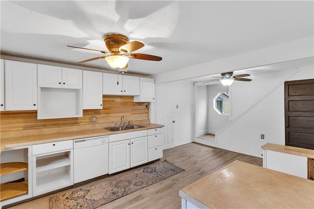 531 5th Ave, Bell Twp, PA 15618