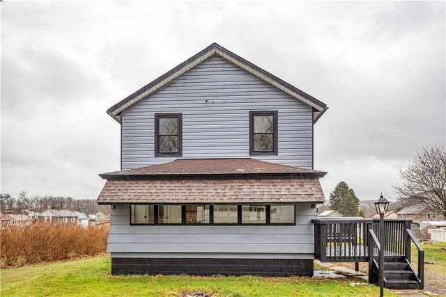 531 5th Ave, Bell Twp, PA 15618