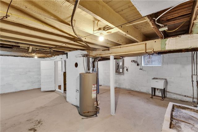 531 5th Ave, Bell Twp, PA 15618