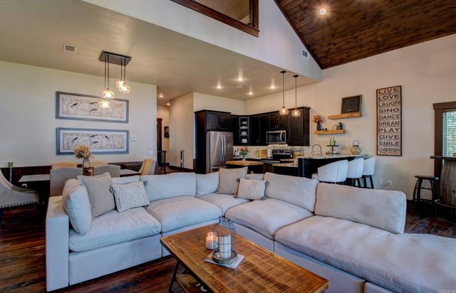 30 Cedar Street, Higden, AR 72067