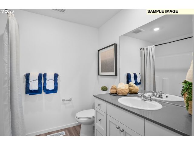 5754 Bainbridge Rd, Eugene, OR 97402