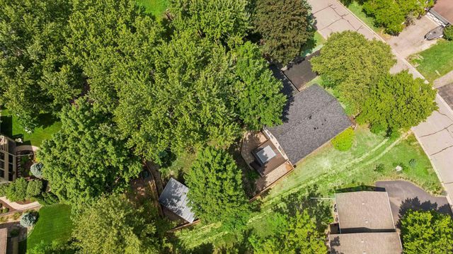 8330 Heather Avenue, Eden Prairie, MN 55347