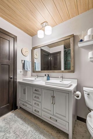 8330 Heather Avenue, Eden Prairie, MN 55347