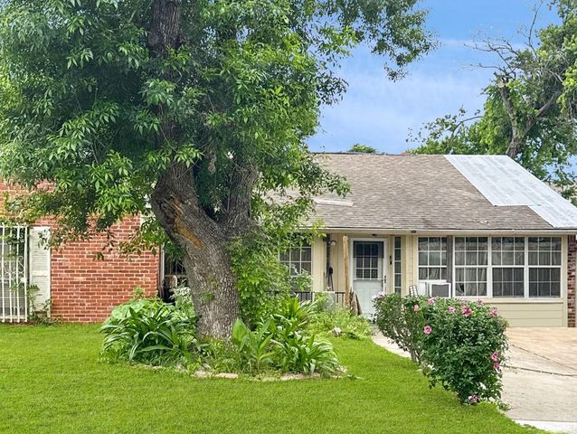 5205 Stone Gate DR, Austin, TX 78721