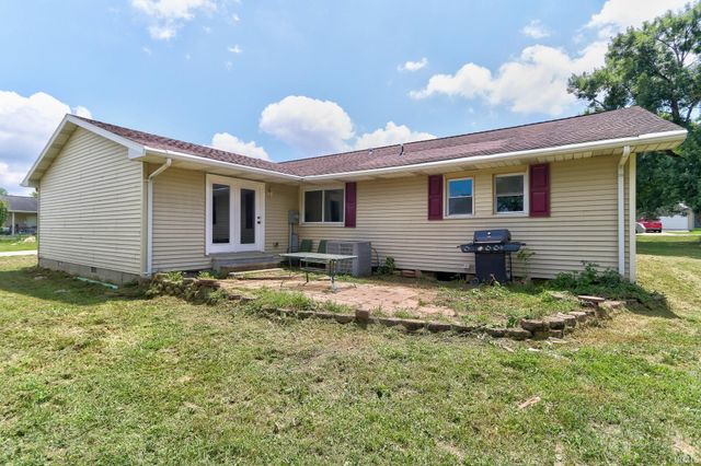 215 E Sycamore Street, Dale, IN 47523