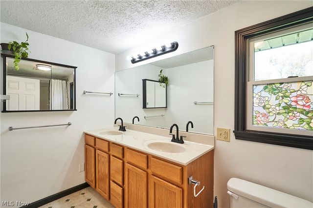 8742 Rohrer Road, Orrville, OH 44667