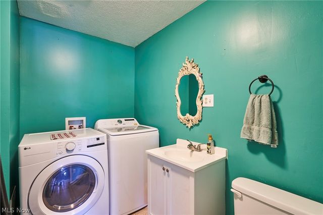8742 Rohrer Road, Orrville, OH 44667