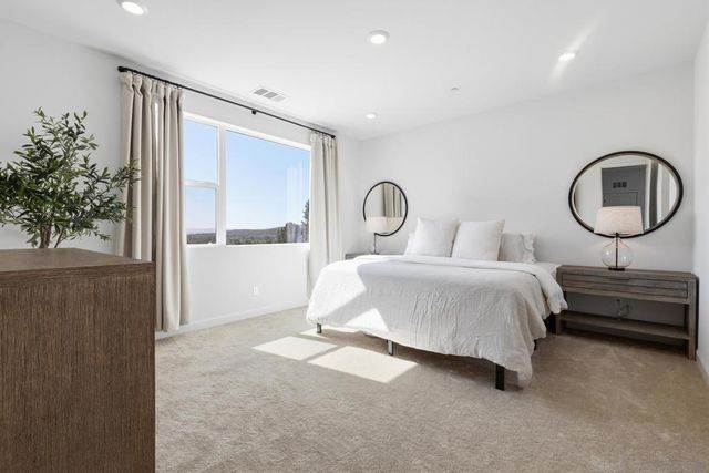 12092 Riley Ln, San Diego, CA 92128