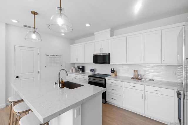 12092 Riley Ln, San Diego, CA 92128