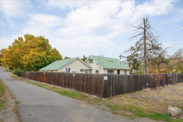 13401 E Valleyway Ave, Spokane Valley, WA 99216