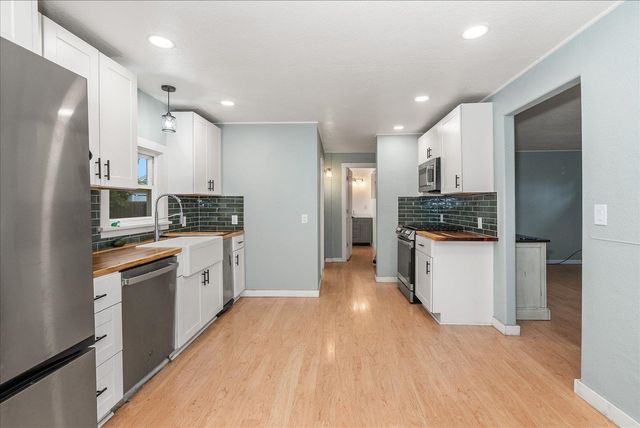 13401 E Valleyway Ave, Spokane Valley, WA 99216