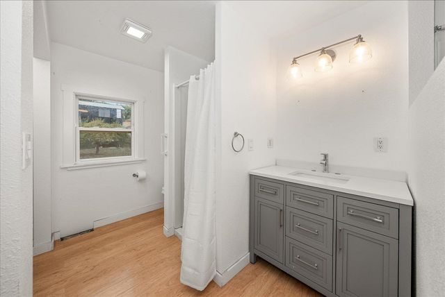 13401 E Valleyway Ave, Spokane Valley, WA 99216